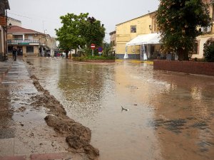 İspanya’da Dolu Ve Fırtına Hayatı Felç Etti