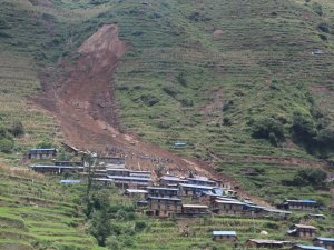 Nepal’de Sel Ve Toprak Kaymaları 16 Kişinin Ölümüne Neden Oldu