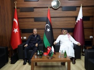 Millî Savunma Bakanı Hulusi Akar, Libya Ziyaretinde Katarlı Mevkidaşı İle Görüştü