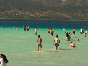 Salda Gölü İçin Yeni Yasaklar