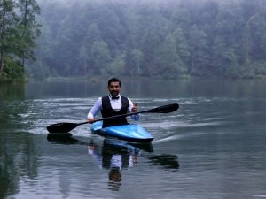 Milli Kanocu Düğün Fotoğraflarını Kanosu İle Birlikte Çektirdi