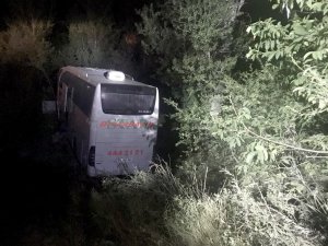 Gümüşhane’de Yolcu Otobüsü Kaza Yaptı: 1 Ölü, 24 Yaralı