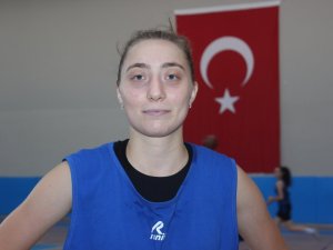 İşitme Engelli Çağla, Kadınlar Basketbol Süper Ligi’nde Bir İlki Gerçekleştirecek