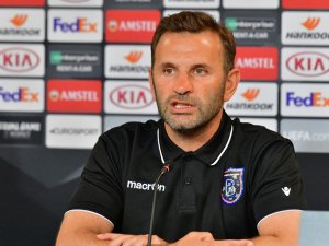 Uefa’dan Başakşehir Ve Okan Buruk’a Uyarı Cezası