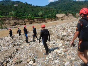 Ordu Arama Kurtarma Ekibi Giresun’da