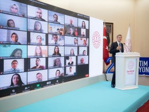 ’’Çevrimiçi Eğitimler Düzenleyerek 896 Bin Öğretmenimizin Bireysel Gelişimine Katkı Sağladık”