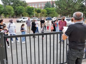 Korona Virüs Önlemleri Altında İlk Sınavlarına Girdiler