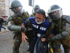 Şili’de Protesto Gösterisinde 20 Kişi Gözaltına Alındı