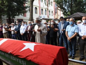 Öğrencisini Kurtarmak İsterken Boğulan İmam Son Yolculuğuna Uğurlandı