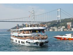 26. Boğaziçi Kıtalararası Yüzme Yarışları