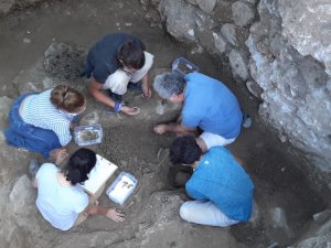 Antalya’da 2000-2200 Yaşlarında 50’den Fazla Heykelcik Bulundu