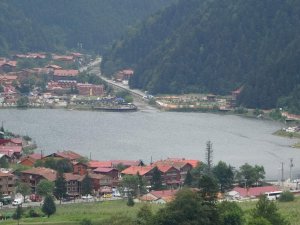 Dünyaca Ünlü Uzungöl Son 20 Yılın En Sakin Turizm Sezonunu Yaşıyor