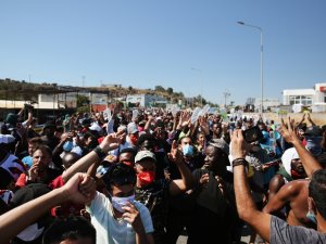 Moria Kampındaki Sığınmacılardan “Özgürlük” Protestosu