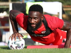 Sivasspor’da Aaron 8 Hafta Yok!
