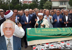 Şevket Yardımcı İçin İstanbul'da Cenaze Namazı Kılındı