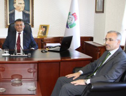 Rektör Karaman'dan Vali Yazıcı'ya Ziyaret