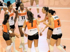 Eczacıbaşı’nda Derbi Hazırlıkları Devam Ediyor