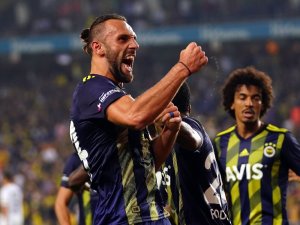 Ali Koç Ve Emre Belözoğlu’ndan Vedat’a Veda