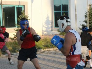 İngiltere Ve Türkiye Boks Milli Takımları Çankırı’da Kampa Girdi