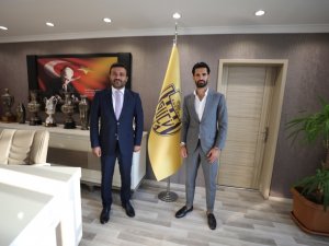 Mke Ankaragücü Alper Potuk İle Anlaştı