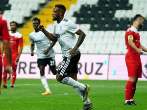 İlk Yarı Beşiktaş’ın 1-0 Üstünlüğüyle Bitti