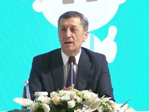 Bakan Selçuk, Çocukları Birinci Sınıfa Başlayan Velilerle Sosyal Medyada Buluşacak