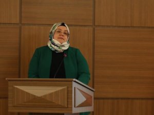 Bakan Selçuk: 885 Bin Kişinin Belge Ücretlerini Karşıladık