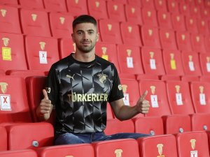 Göztepe, Stoper Marko Mihojevic’i Renklerine Bağladı