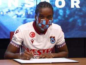 Trabzonspor, Diabate İçin İmza Töreni Düzenledi