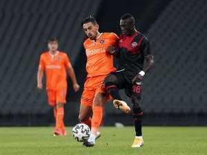 İlk Yarıda Gol Yok