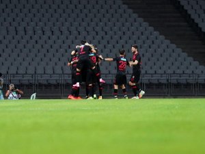 Karagümrük Ligin Zirvesinde