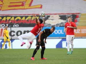 Göztepe, Gaziantep Fk İle 2-2 Berabere Kaldı
