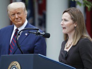 Trump, Yüksek Mahkeme Yargıcı Adaylığına Amy Coney Barrett’i Gösterdi