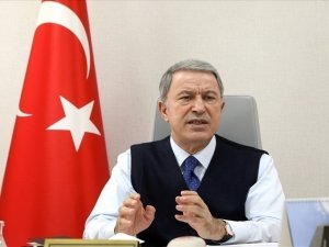 Bakan Akar, Azerbaycan Savunma Bakanı Hasanov İle Telefonda Görüştü