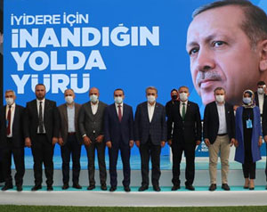 AK Parti'de İyidere’de Aynacı Güven Tazeledi, Derepazarı’nda Köse Yeni Başkan Oldu