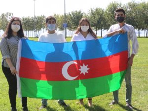 Azerbaycanlı Öğrencilerden Ermenistan’a Büyük Tepki: