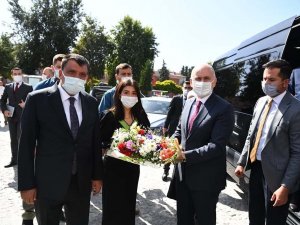Bakan Karaismailoğlu, Malatya Büyükşehir Belediyesi’ni Ziyaret Etti