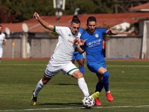 Tuzlaspor: 0 - Bursaspor: 3 (İlk Yarı)