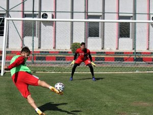 Eskişehirspor Ümraniyespor Maçı Hazırlıklarını Tamamladı