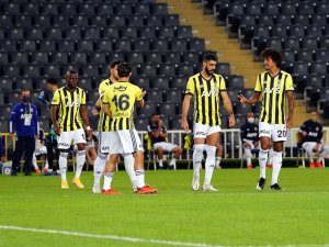 Fenerbahçe’de 5 Futbolcu Kadroda Yok