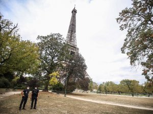 Paris “Maksimum Alarm” Seviyesine Geçti