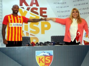 Kayserispor, Fernandes’i Renklerine Bağladı