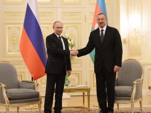 Putin Ve Aliyev, Dağlık Karabağ Sorununu Görüştü