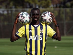 Papiss Cisse: "Fenerbahçe Reddedilemeyecek Kadar Büyük Bir Kulüp"
