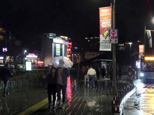 Üsküdar’da Yağmur Etkili Oldu