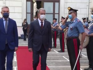 Bakan Akar, İtalya Savunma Bakanı Guerini’yle Görüştü