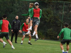 Bursaspor-bandırmaspor Maçı Taraftara Ve Basına Kapatıldı