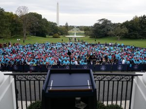 Trump, Covid-19’a Yakalanmasının Ardından İlk Kez Destekçileri İle Bir Araya Geldi