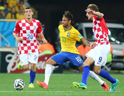 2014 Dünya Kupası açılışında Brezilya'dan gol Samba'sı