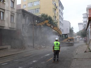 Metruk Bina Yıkım Rekoru Kartal’ın